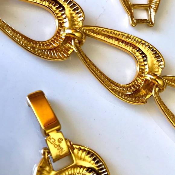 NAPIER Open Chain Link necklace Gold Plated 16.5” - Picture 6 of 7